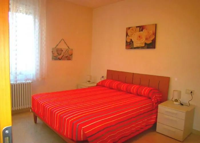 Marcella * ביביונה